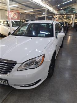Chrysler 200
